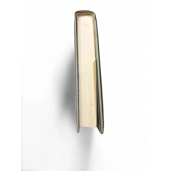 The Girl on the Train By Paula Hawkins: A Novel Hardcover - Picture 6 of 8